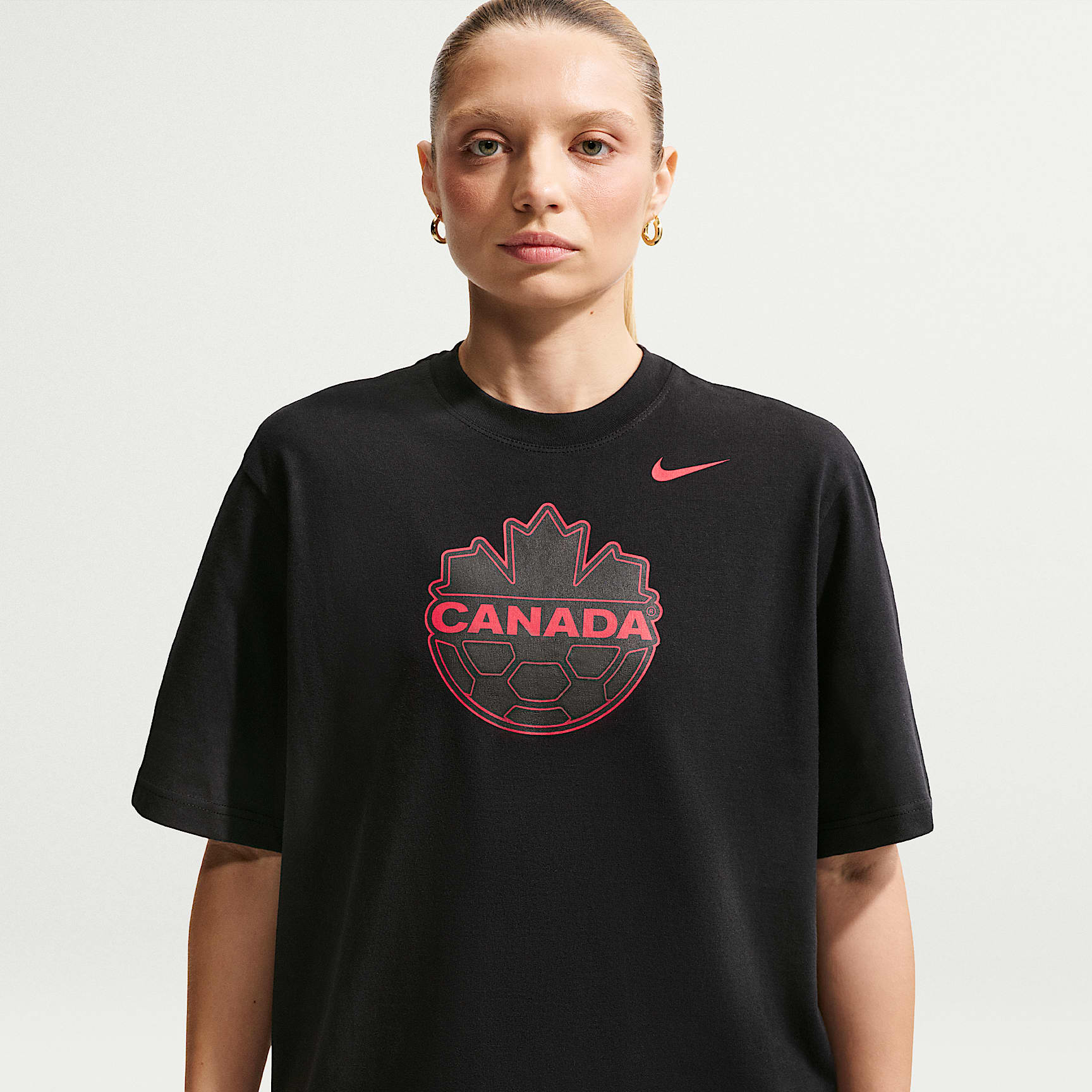 Canada Women's Nike Boxy T-Shirt. Nike CA